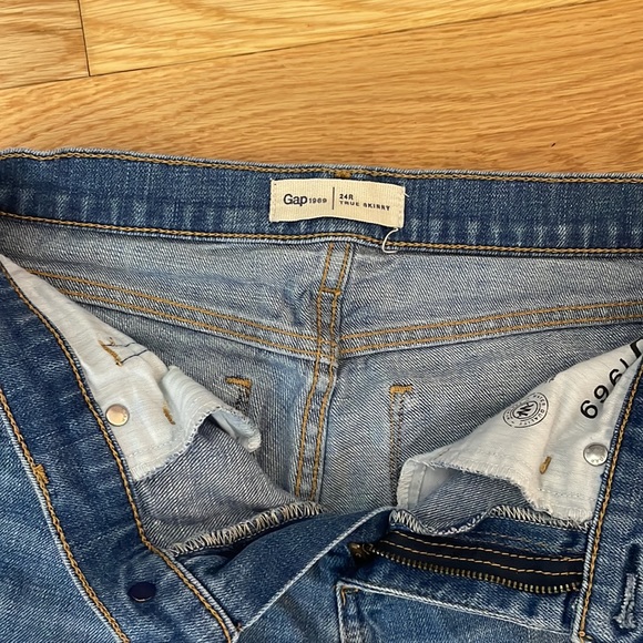 Gap jeans - Picture 3 of 3